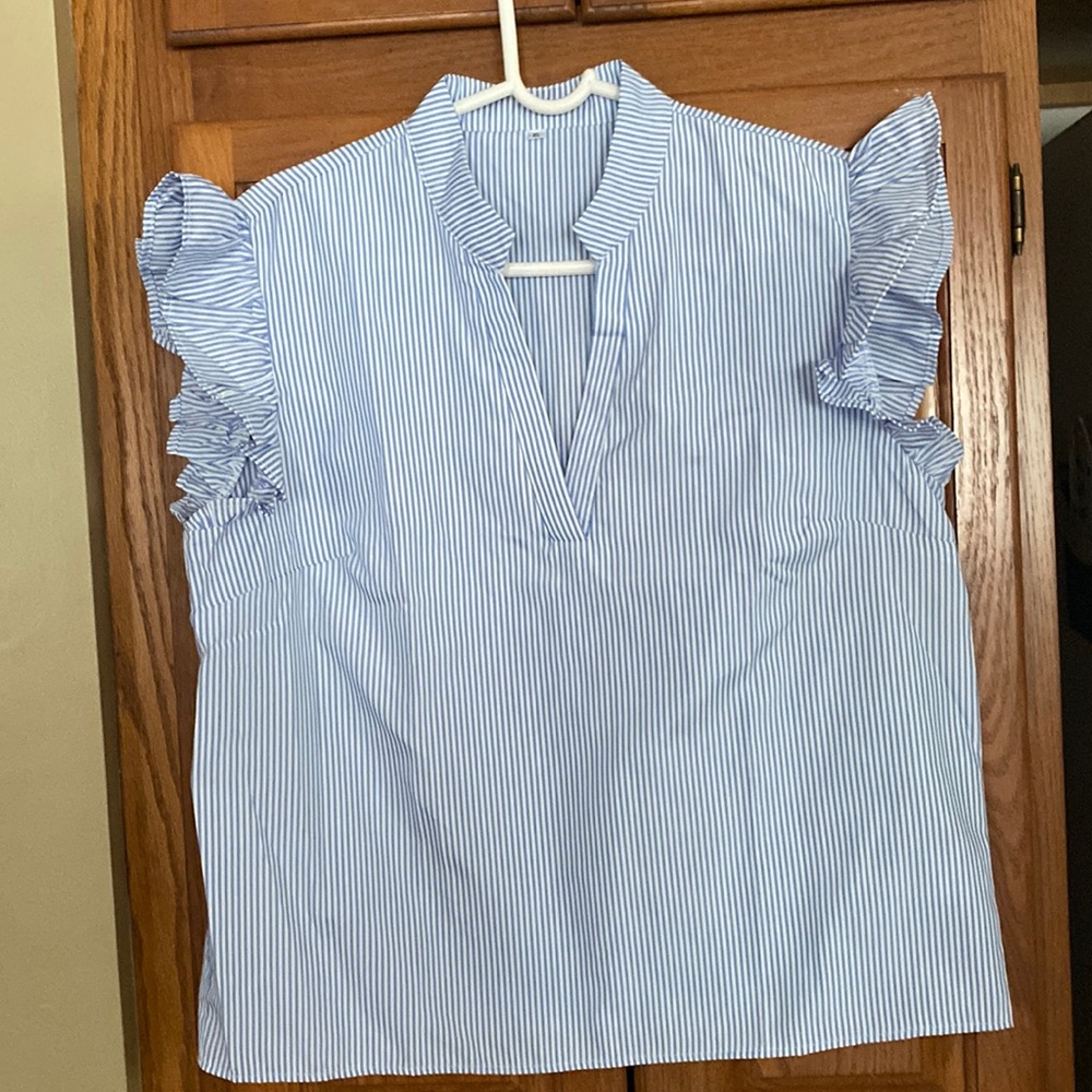 Women’s sleeveless top